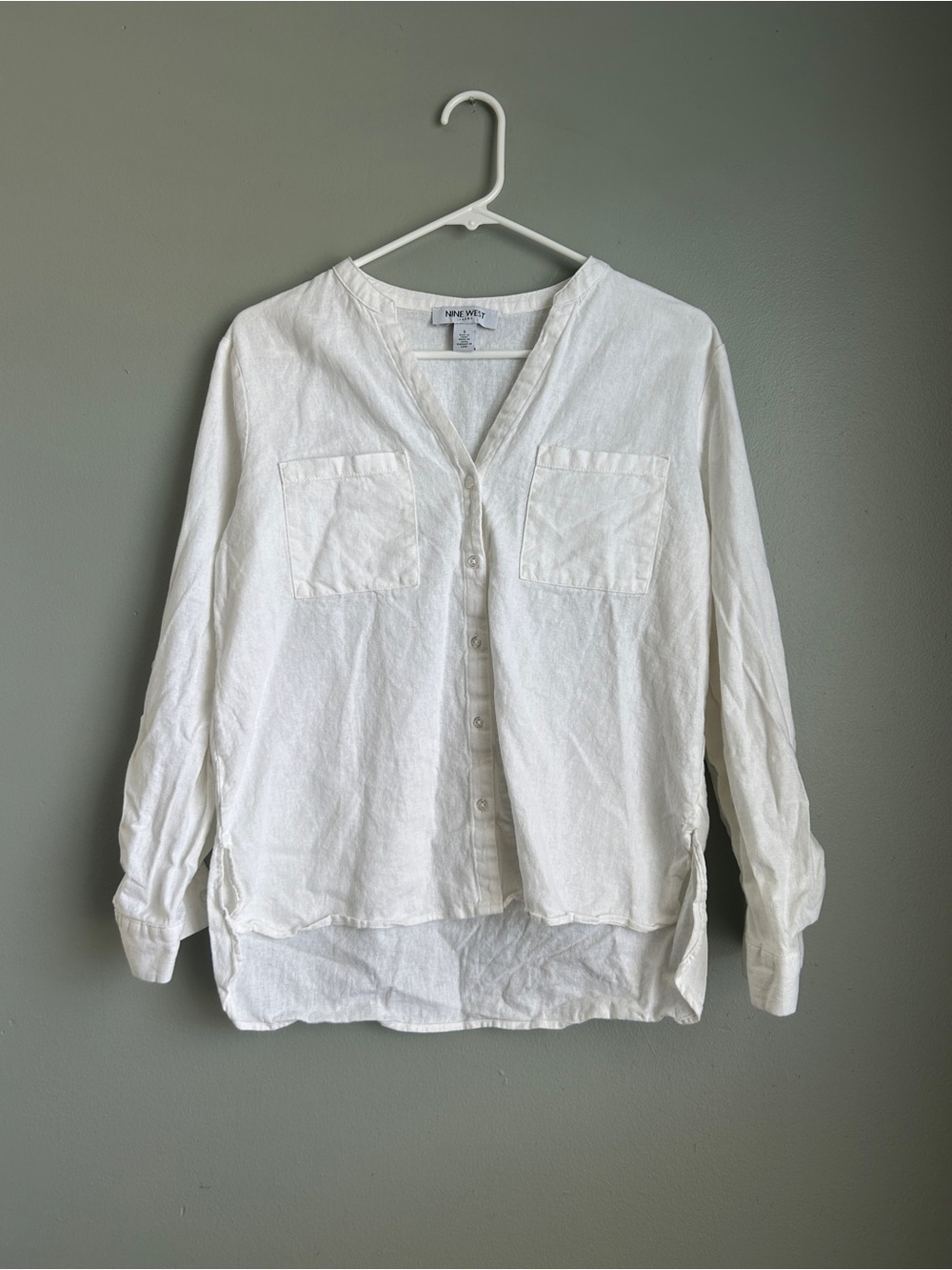 Nine West White V-Neck Button Blouse